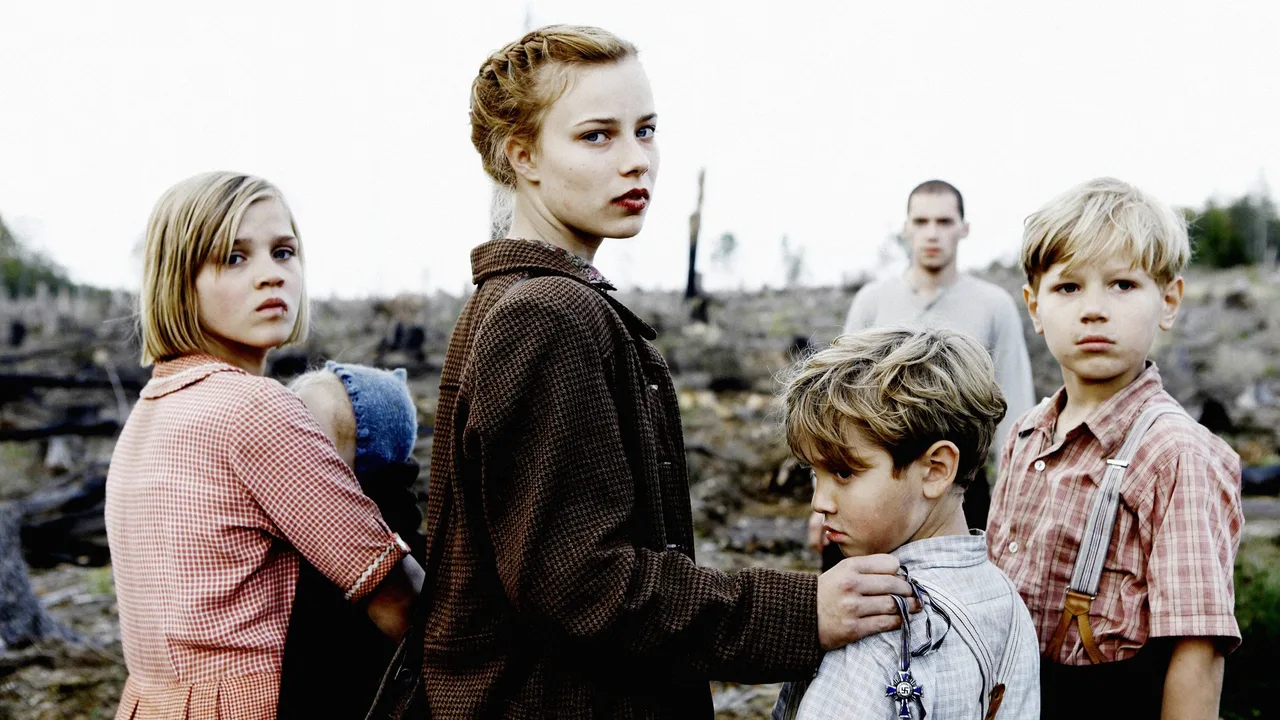 Lore (2012)