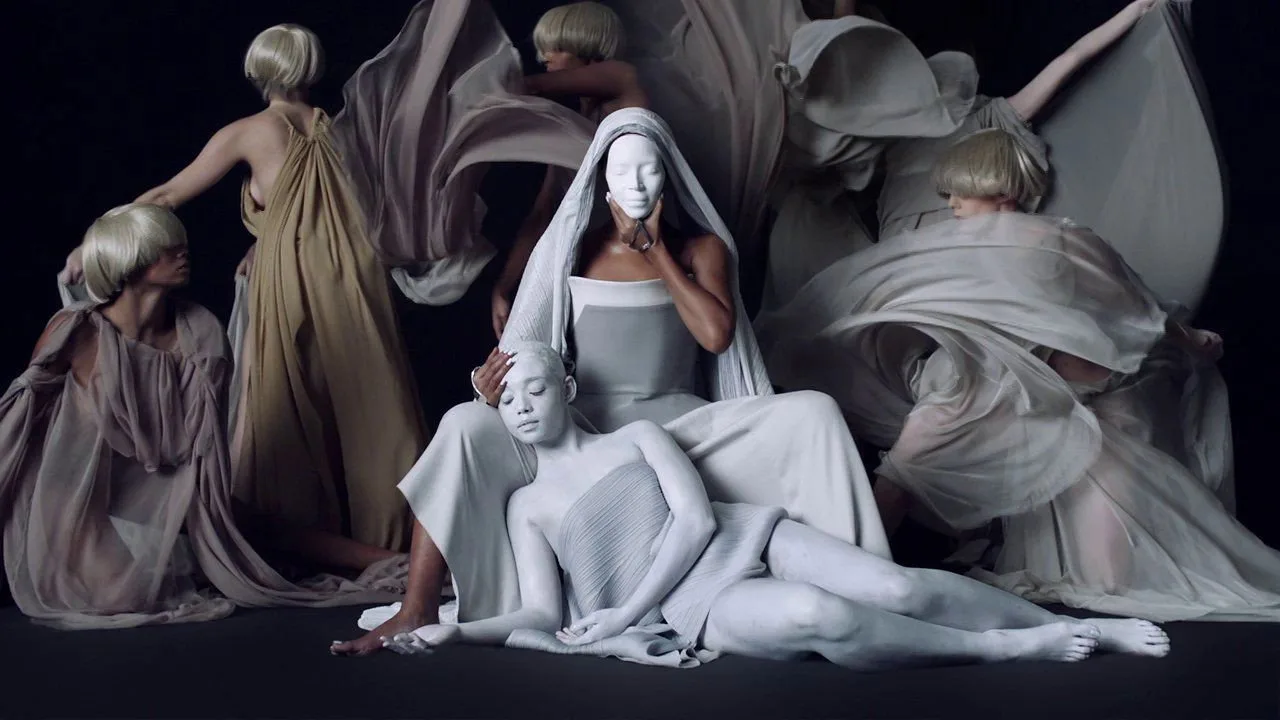 BEYONCÉ (2014)