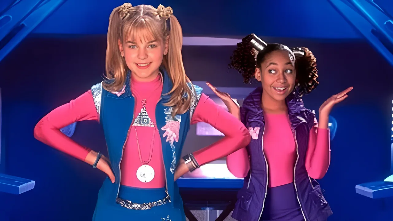 Zenon: Girl of the 21st Century (1999)