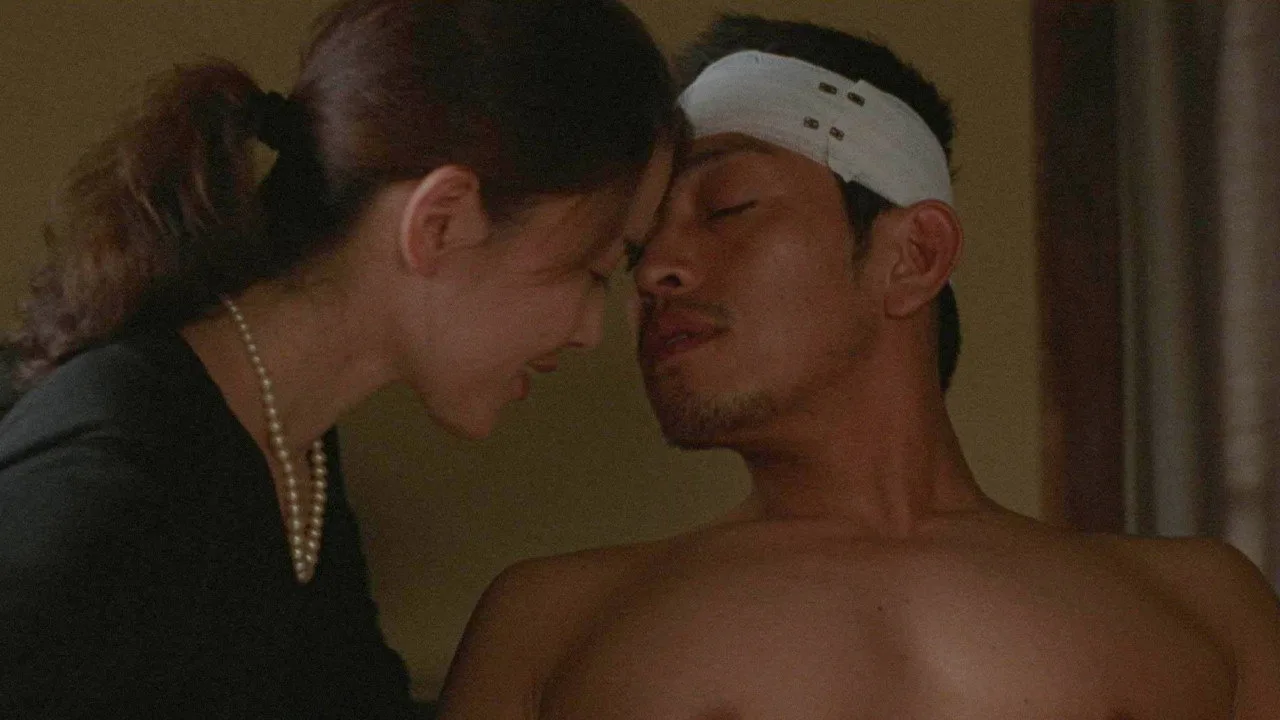 Mourning Wife (2001)