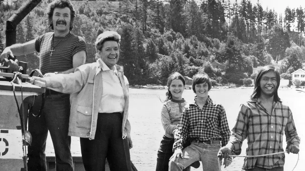 The Beachcombers (1972)