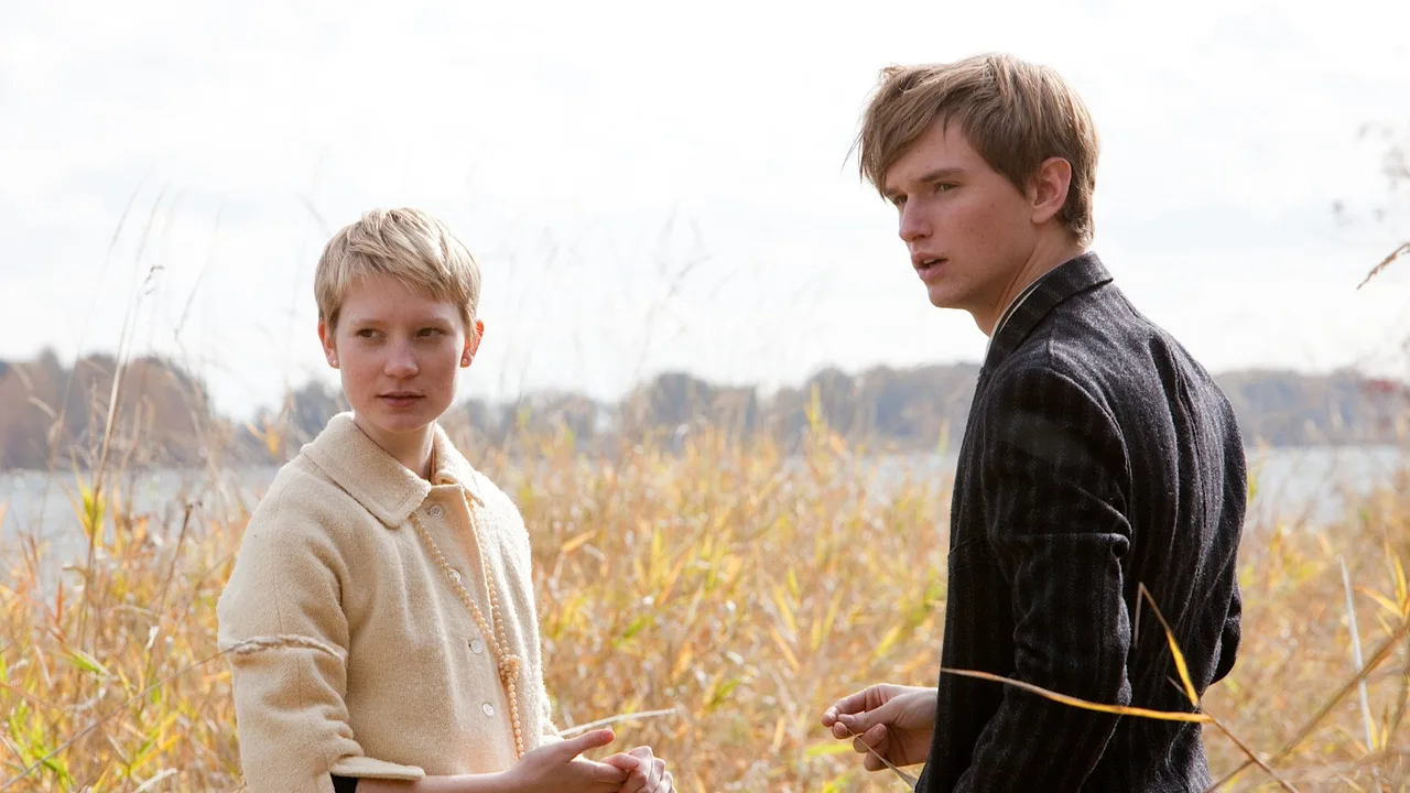 Restless (2011)