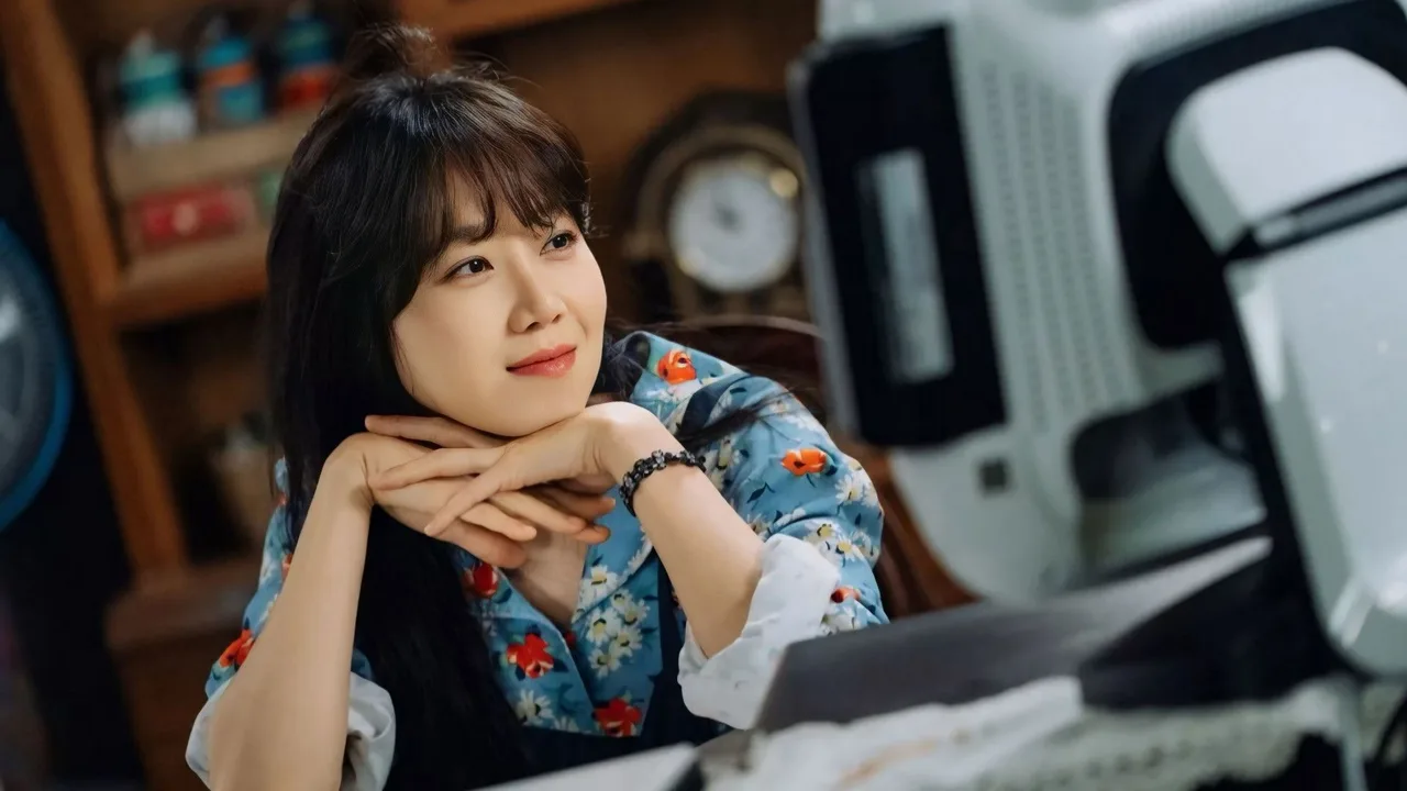 When the Camellia Blooms (2019)