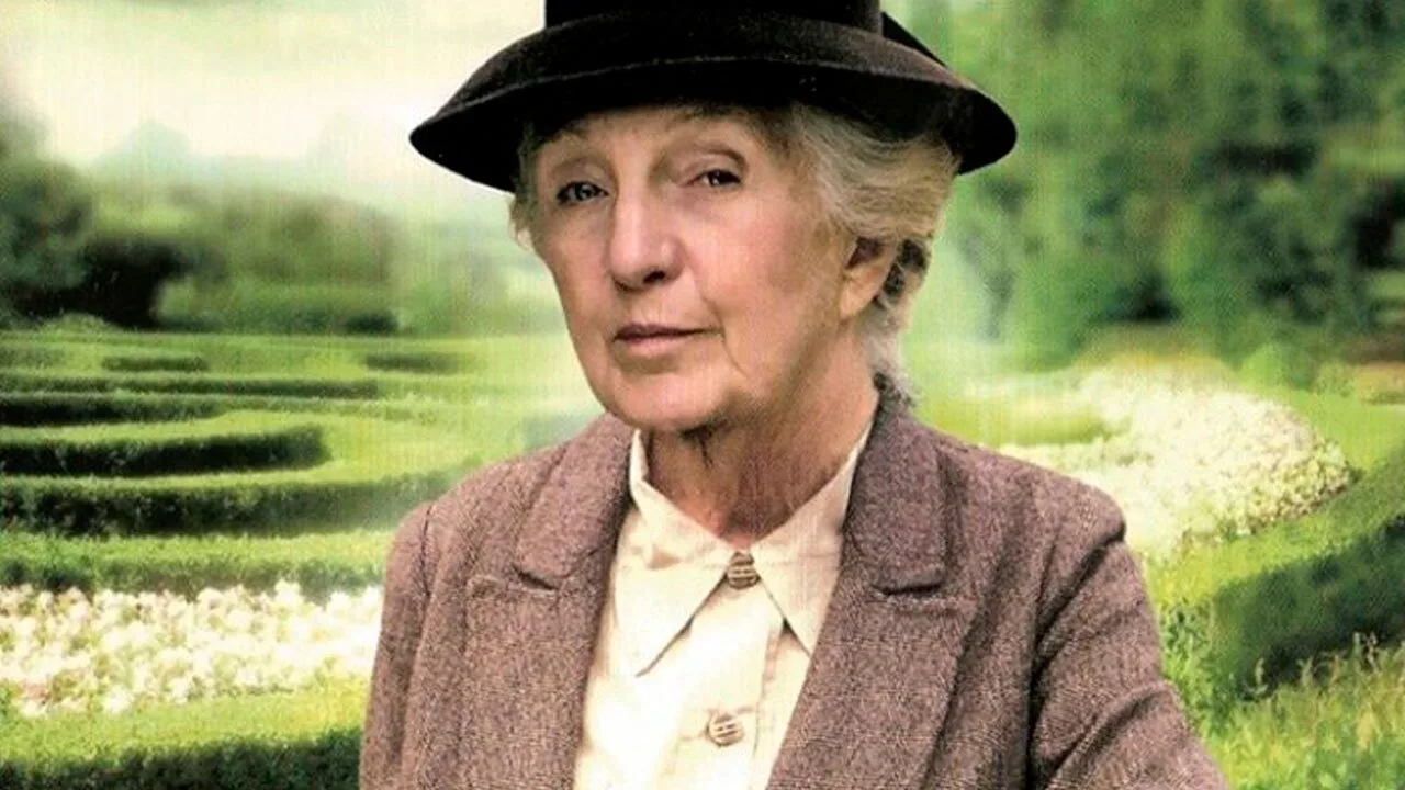 Miss Marple: The Mirror Crack'd from Side to Side (1992)