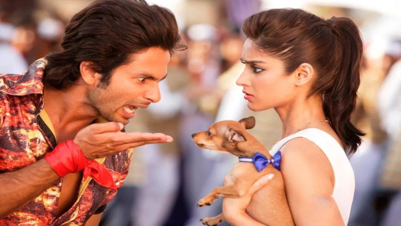 Phata Poster Nikhla Hero (2013)