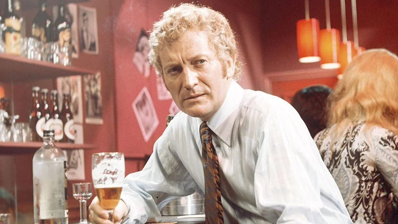 Van der Valk (1972)
