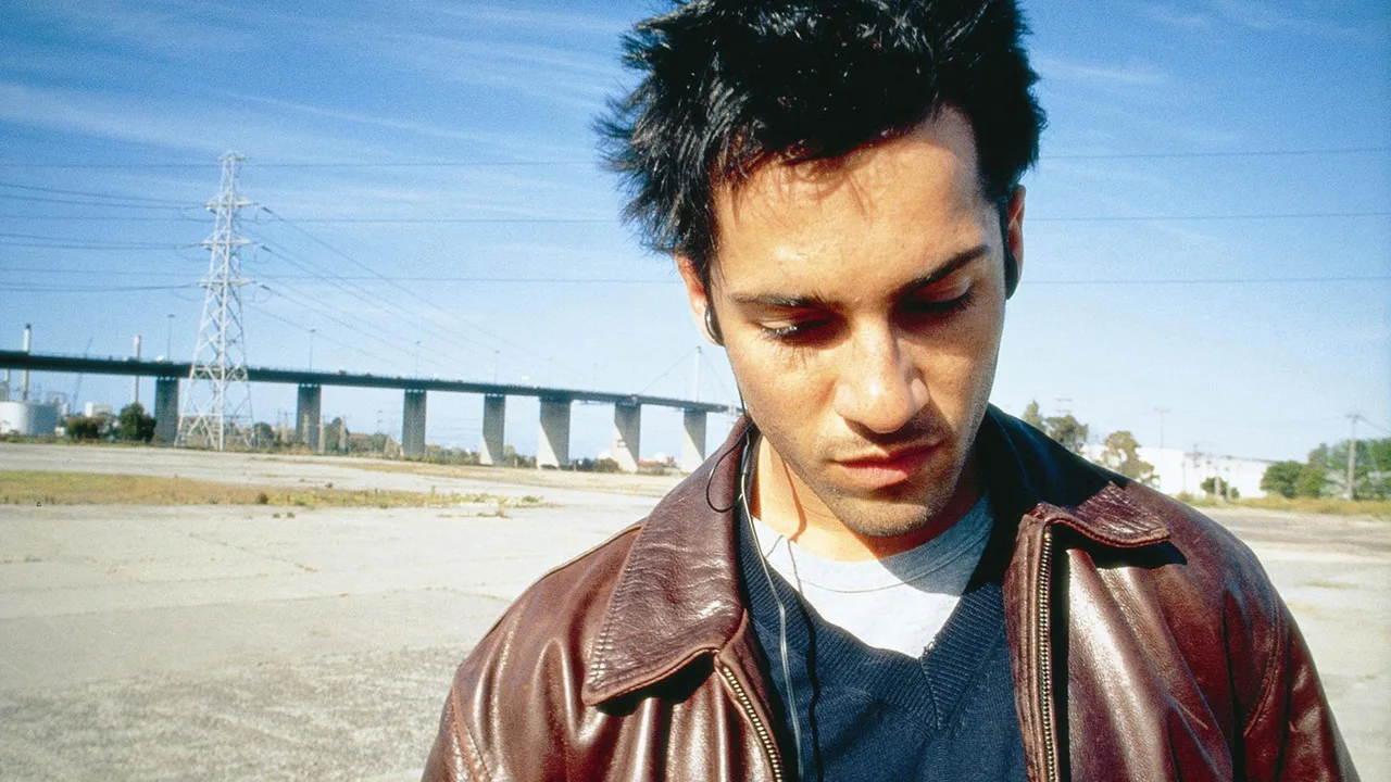 Head On (1998)