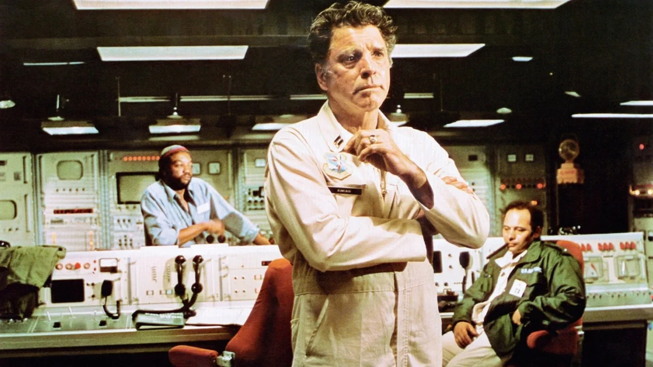 Twilight's Last Gleaming (1977)