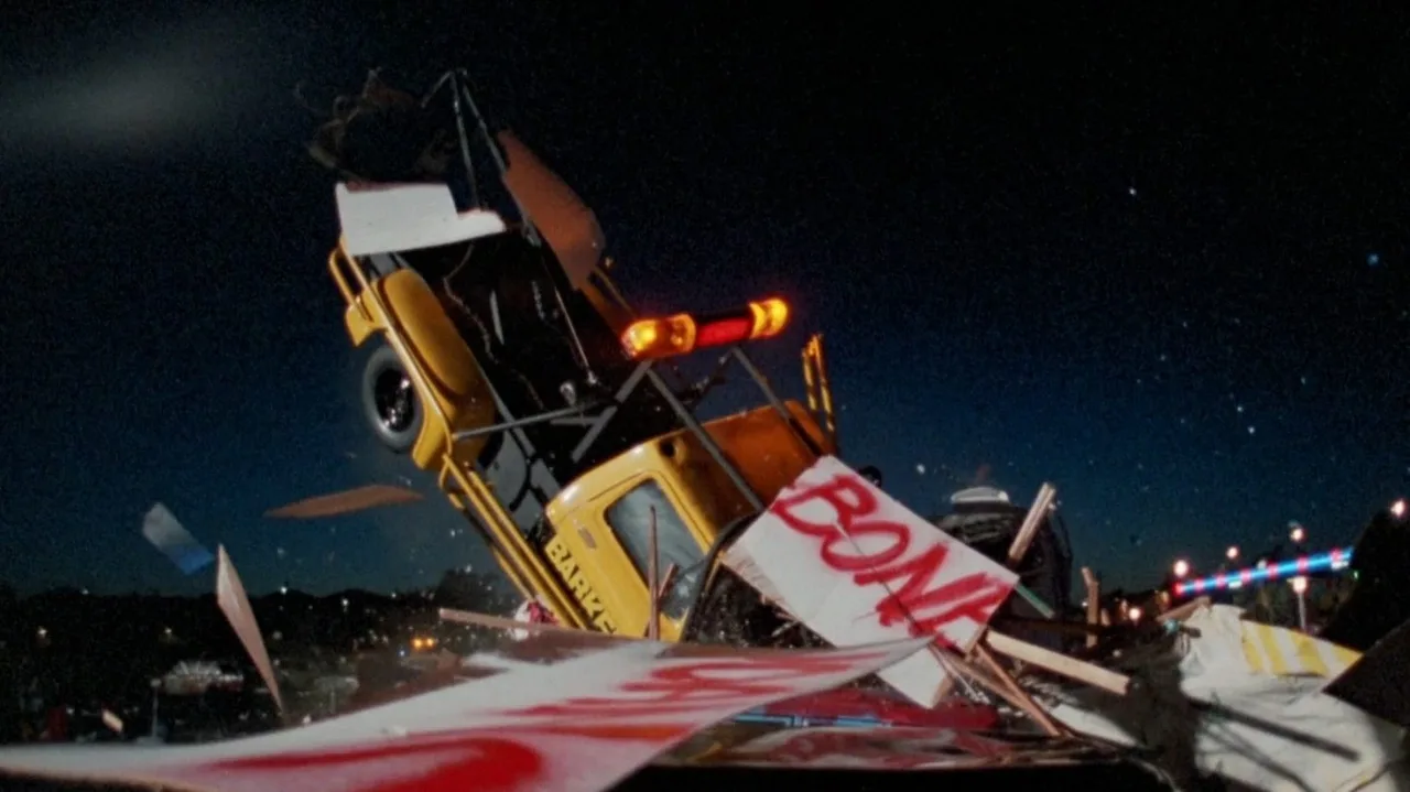 Dead End Drive-In (1986)
