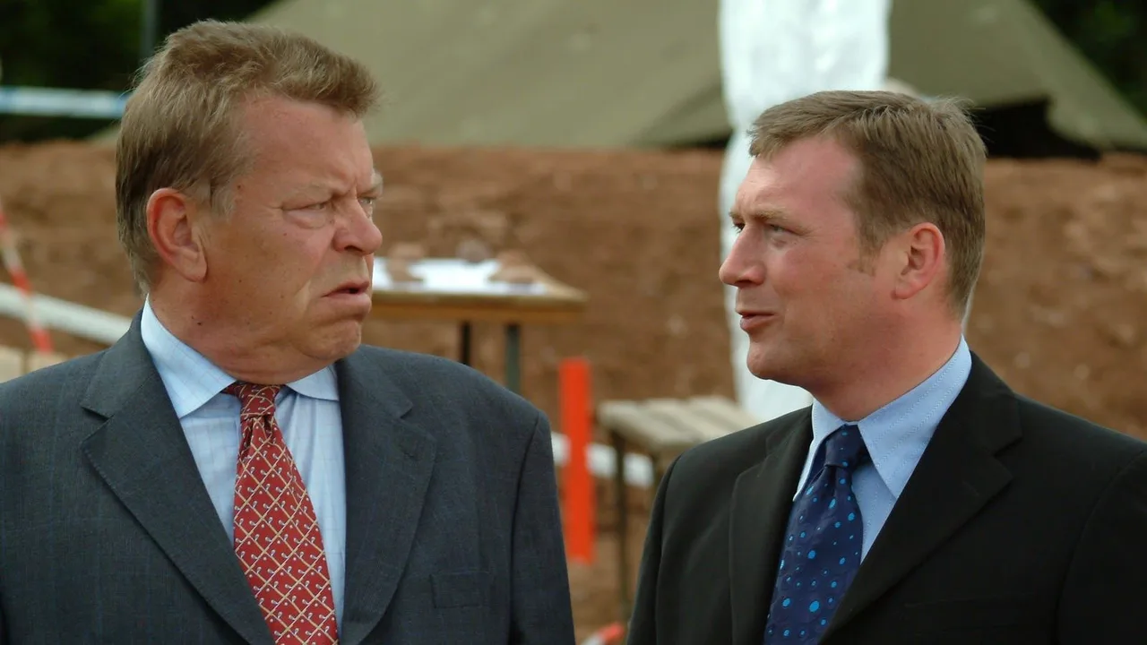 Dalziel and Pascoe (1996)