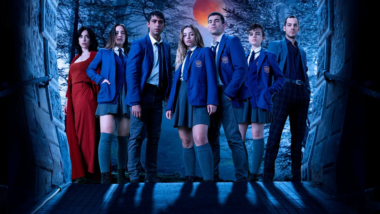 The Boarding School: Las Cumbres (2021)