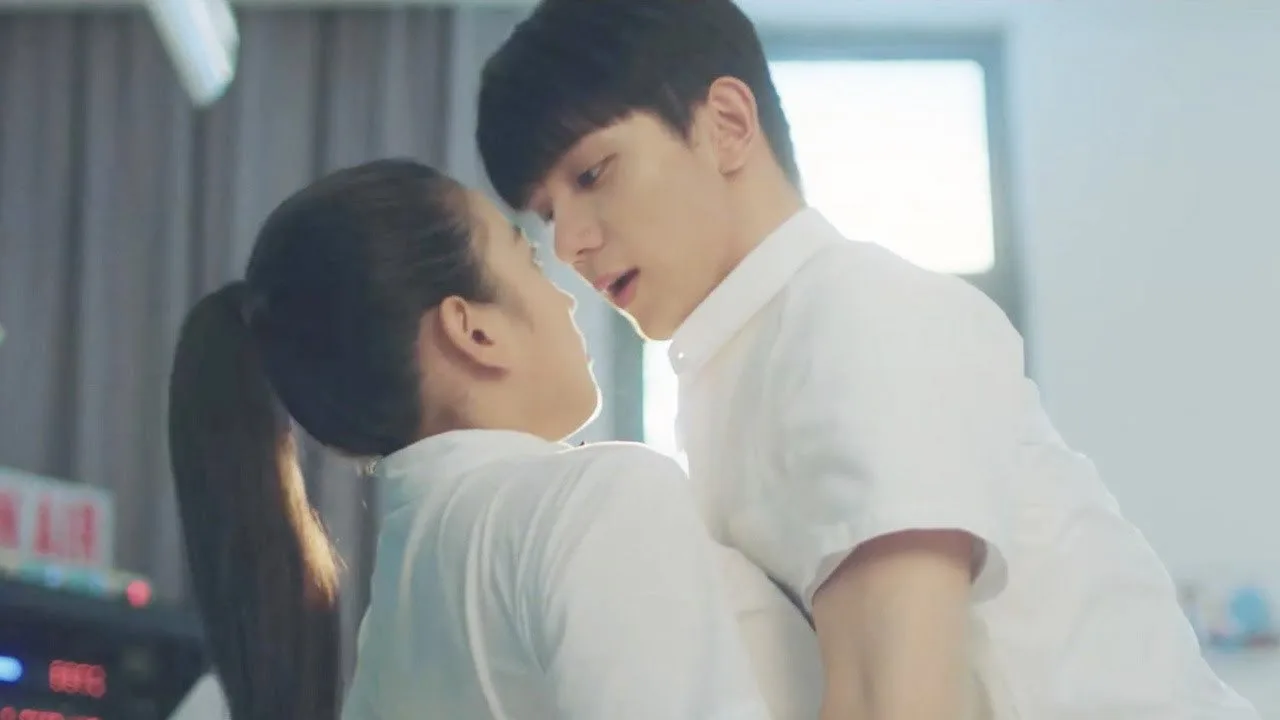 Please Classmate (2021)