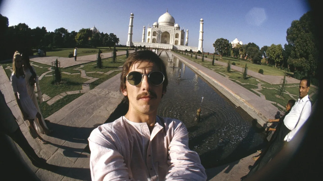 George Harrison: Living in the Material World (2011)