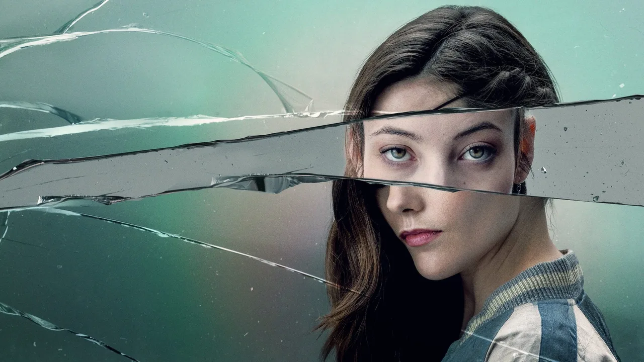 The Girl in the Mirror (2022)