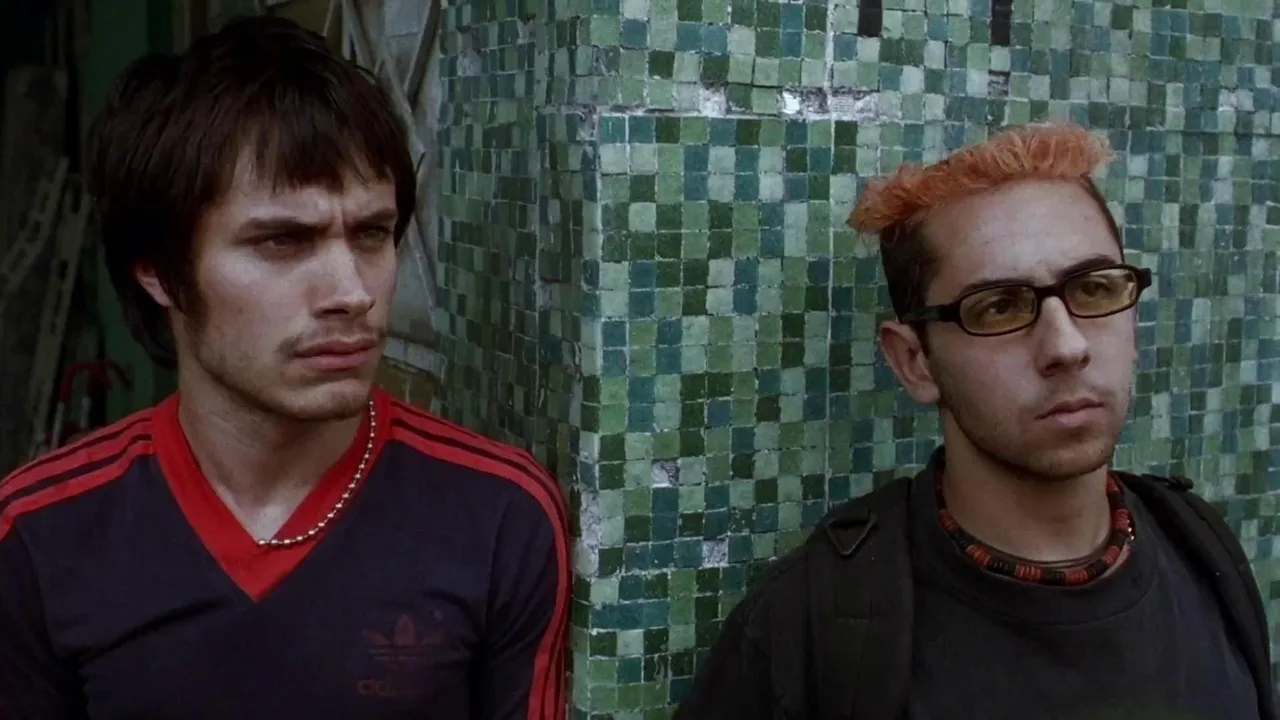 Amores Perros (2000)