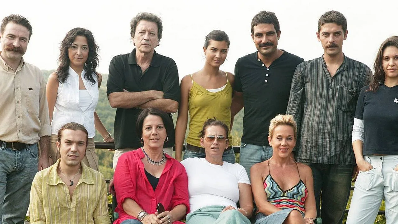 Ihlamurlar Altinda (2005)
