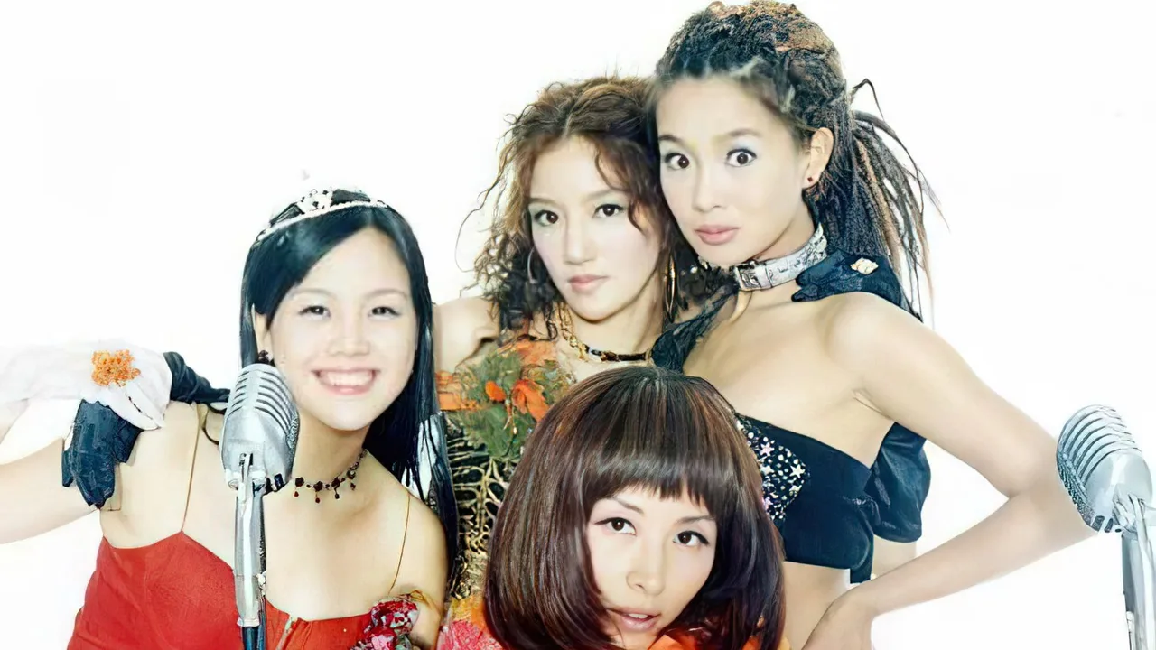 Oollala Sisters (2002)